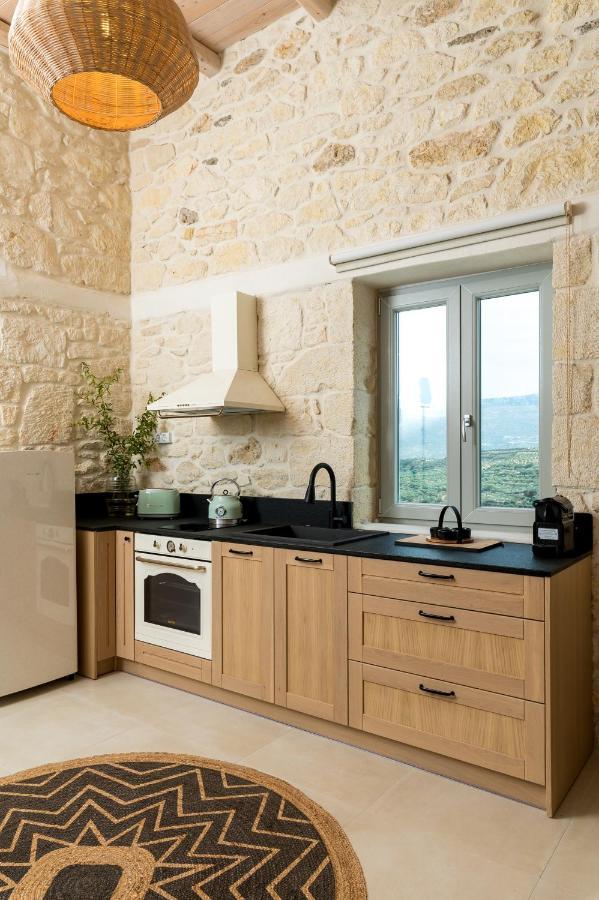 Amvikas Suites-Sitia Экстерьер фото